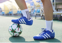 Load image into Gallery viewer, Mid Calf Length Grip Socks